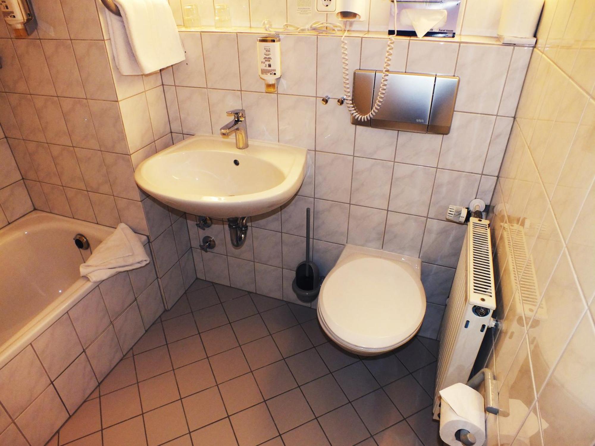 Werrapark Aktiv Hotel Am Sommerberg Масерберг Екстериор снимка